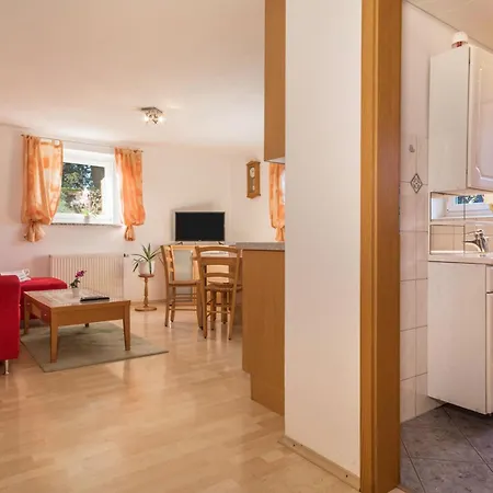Marschall Apartment