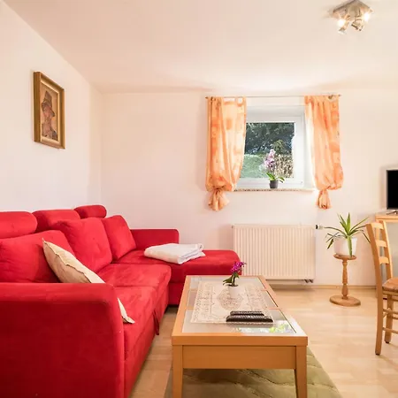 Marschall Apartment *