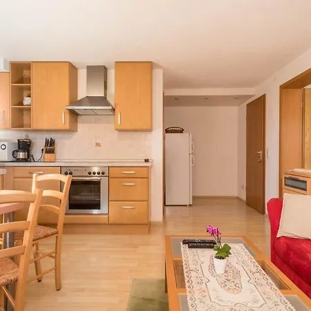 Marschall Apartment *